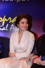 Anushka Sharma at Yash Chopra Memorial Awards in Mumbai on 19th Oct 2013.
